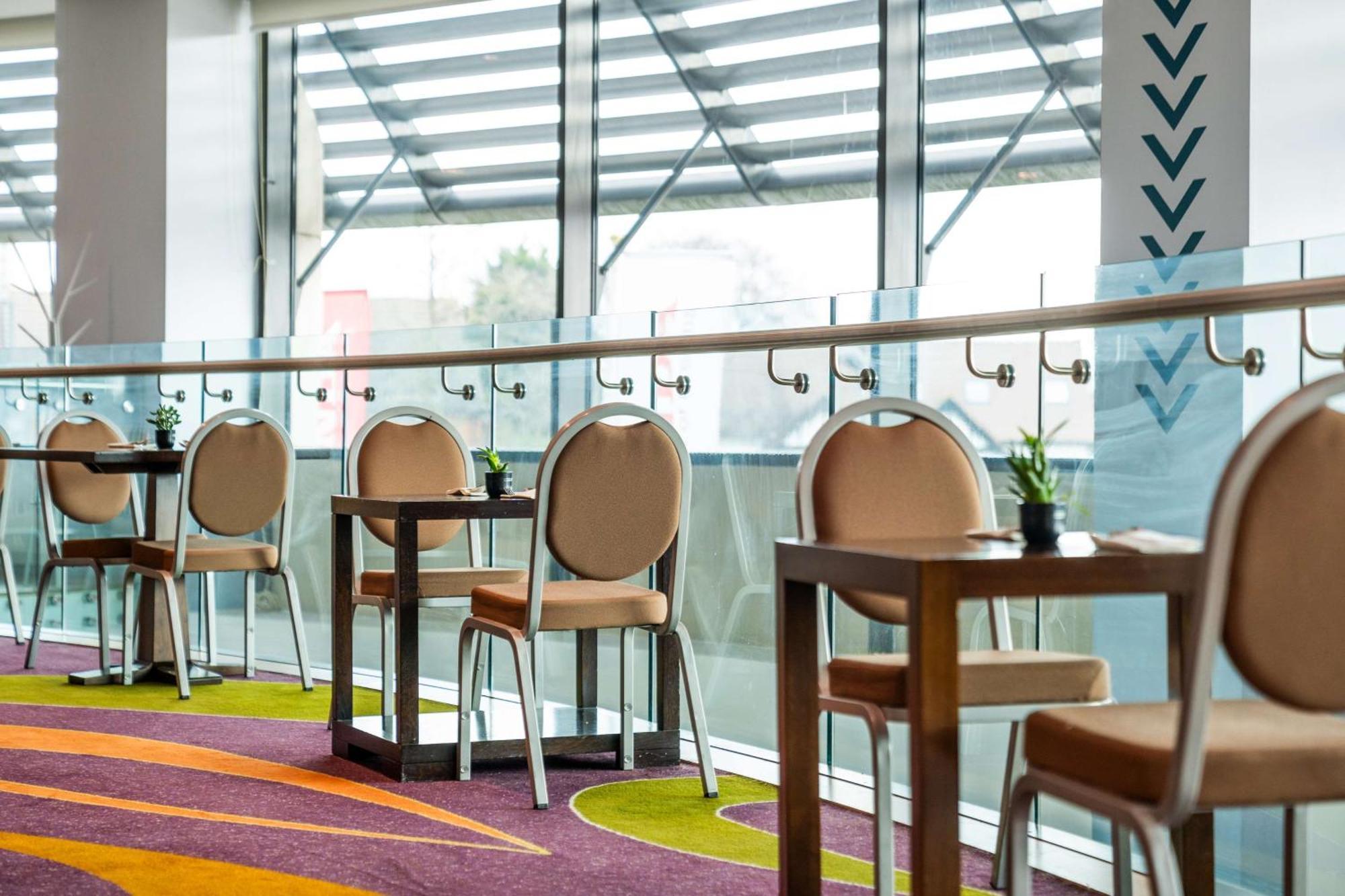 London Twickenham Stadium Hotel, A Member Of Radisson Individuals Zewnętrze zdjęcie